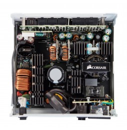 Fuente de Poder Corsair CX550F RGB, 550W, Certificación 80 Plus Bronze